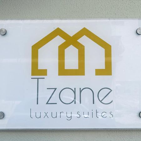 Tzane Luxury Suites ไซคิย์นธอสทาวน์ ภายนอก รูปภาพ