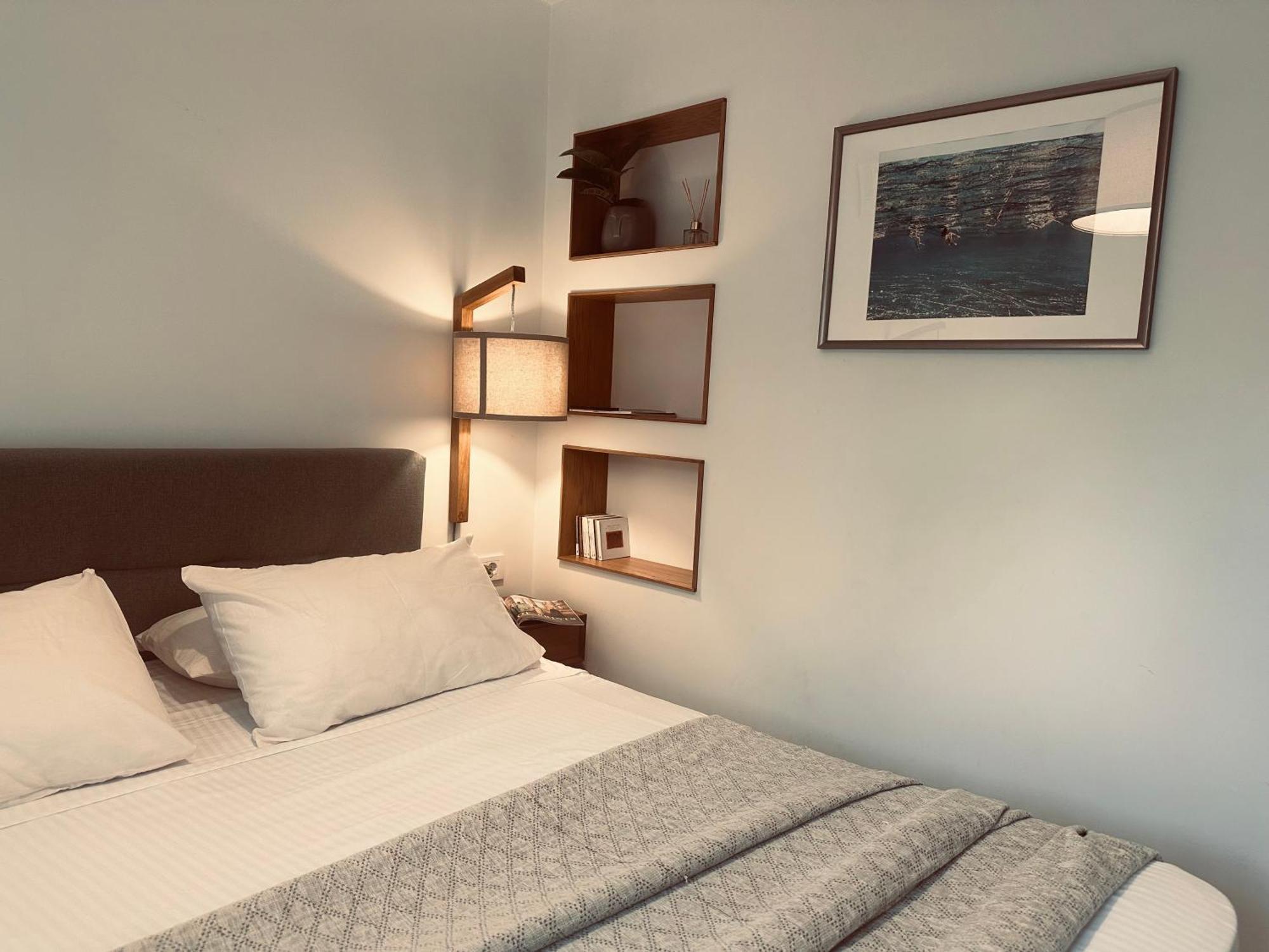 Tzane Luxury Suites ไซคิย์นธอสทาวน์ ภายนอก รูปภาพ