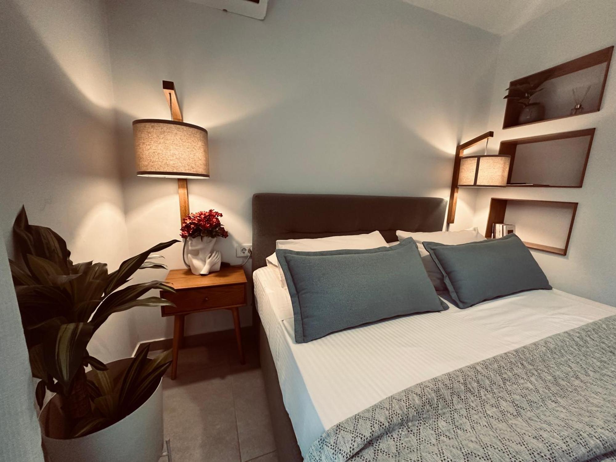 Tzane Luxury Suites ไซคิย์นธอสทาวน์ ภายนอก รูปภาพ