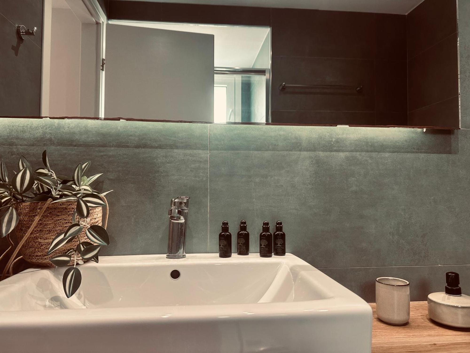 Tzane Luxury Suites ไซคิย์นธอสทาวน์ ภายนอก รูปภาพ